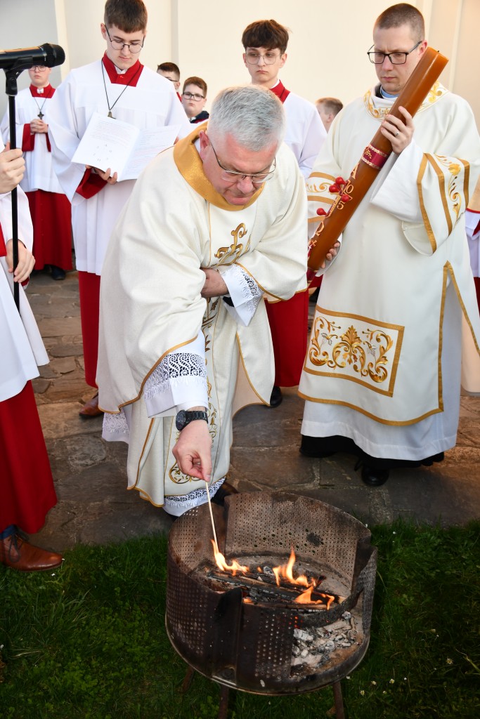 Wielka Sobota / 19.04.2025/